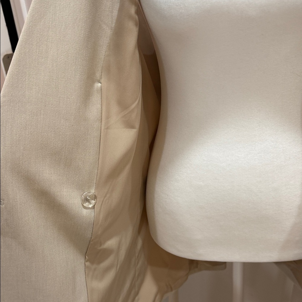 Christian Siriano Cream Double-Breasted Vest - Picture 5 of 6